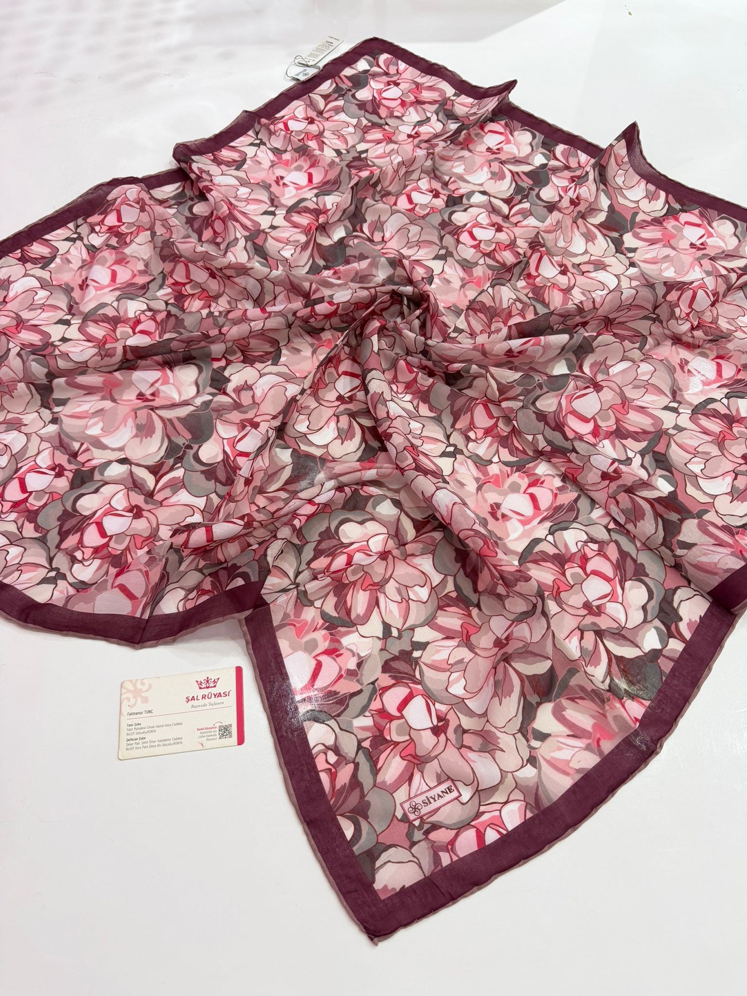 Siyane Desenli Natural Eşarp 02
