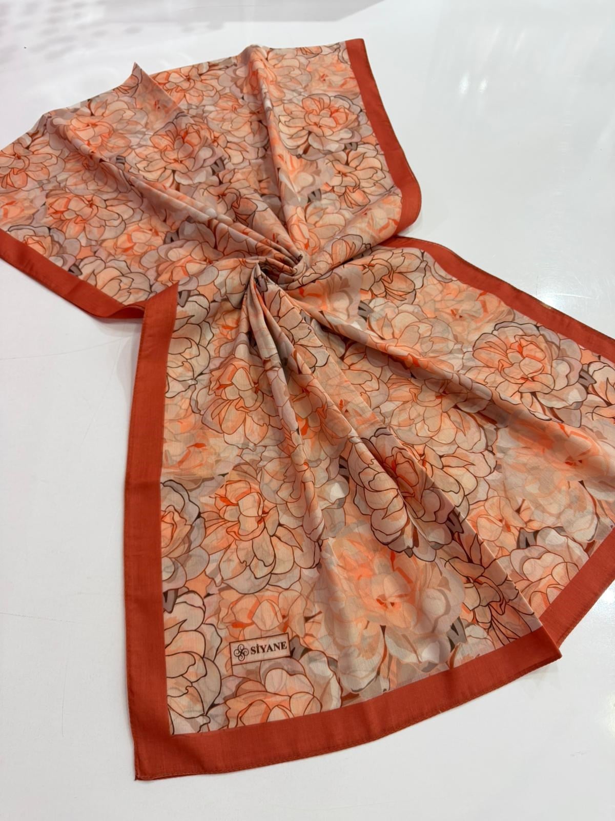 Siyane Desenli Natural Şal 07