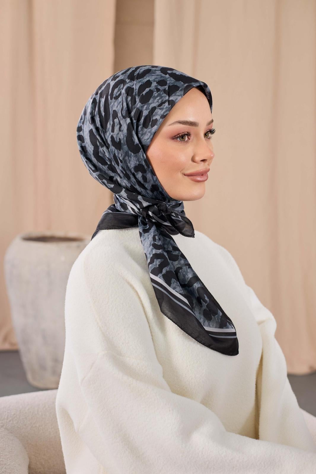 Siyane Desenli Soft Eşarp 01