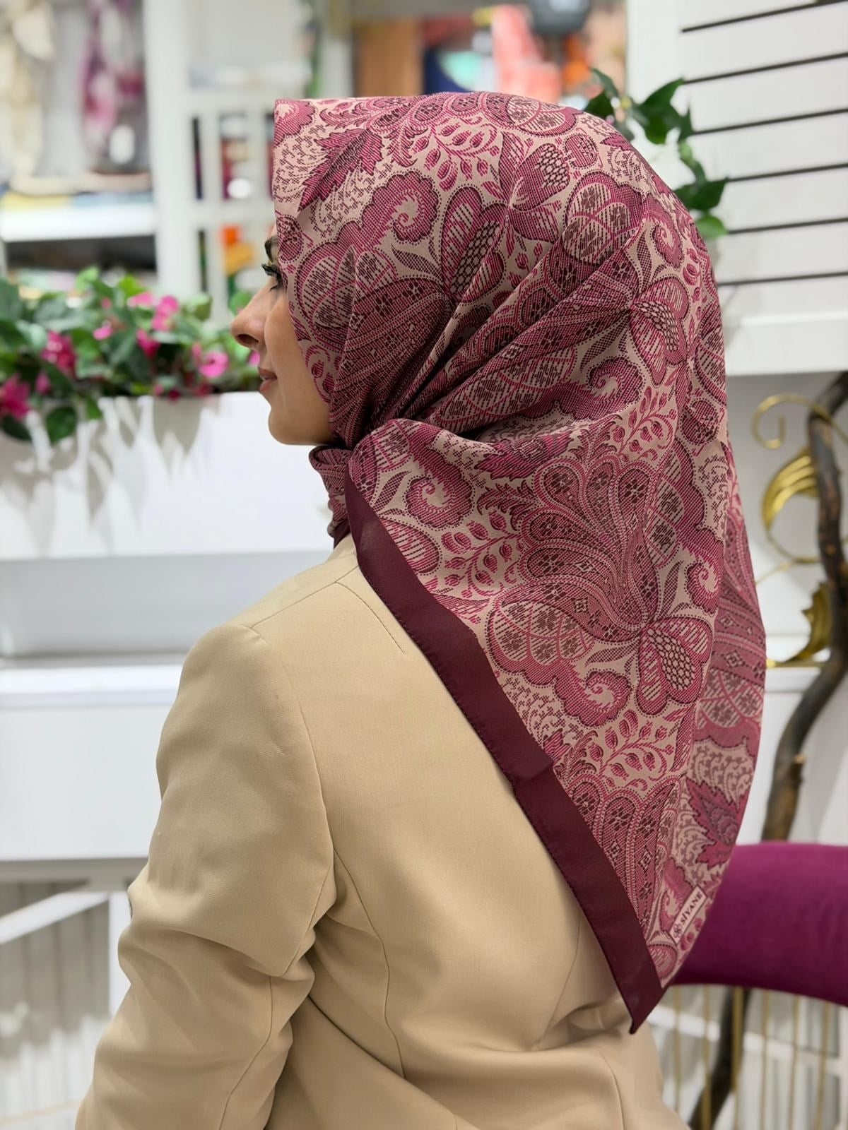 Siyane Desenli Soft Nakışlı Eşarp 09
