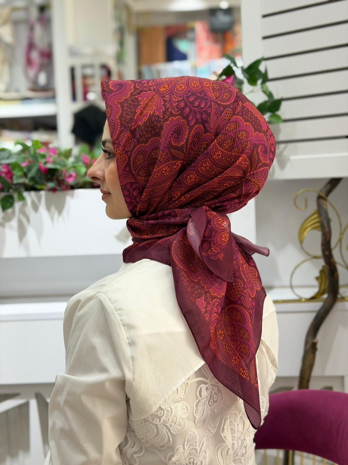 Siyane Desenli Soft Nakışlı Eşarp 10