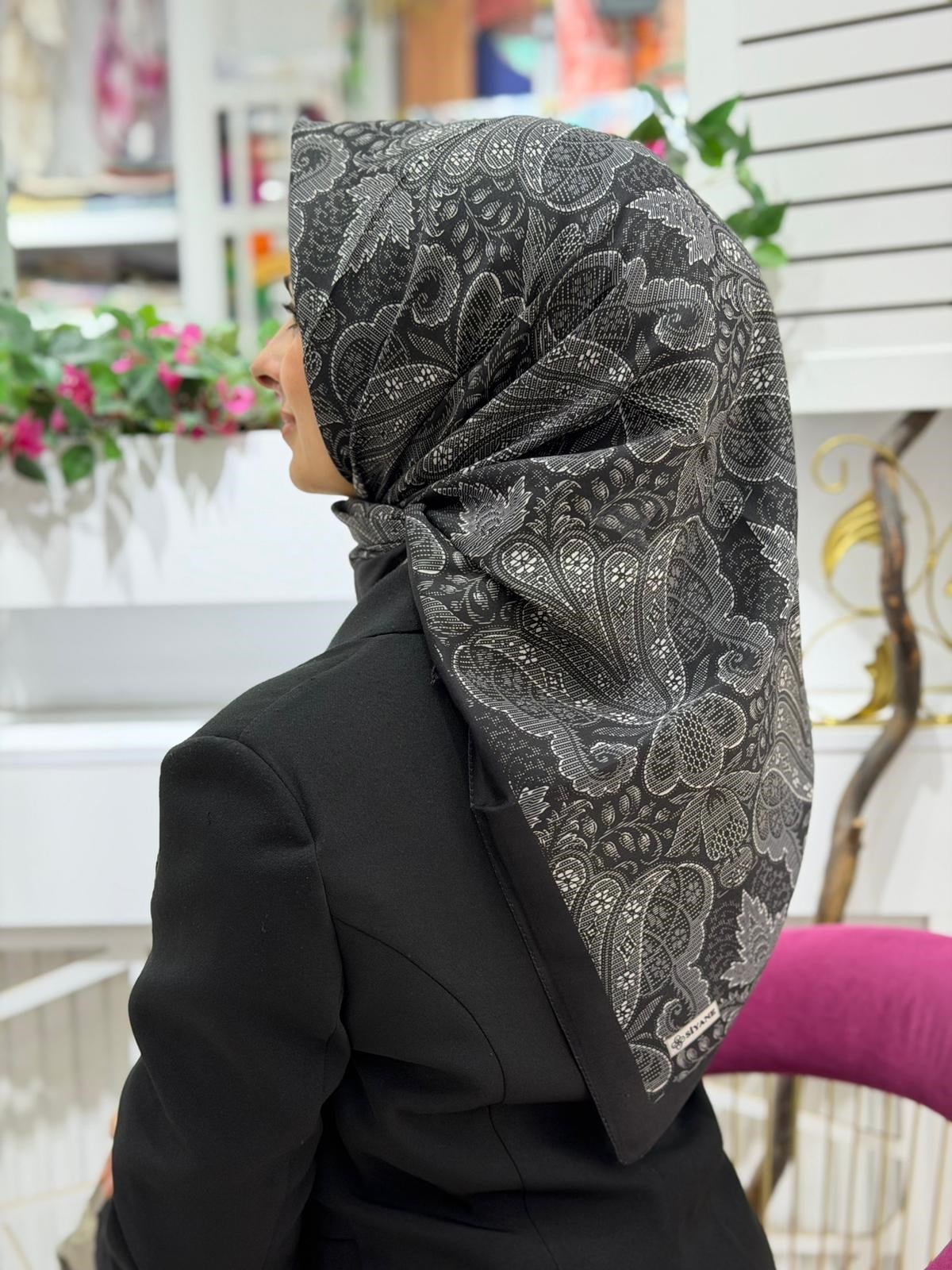Siyane Desenli Soft Nakışlı Eşarp 11