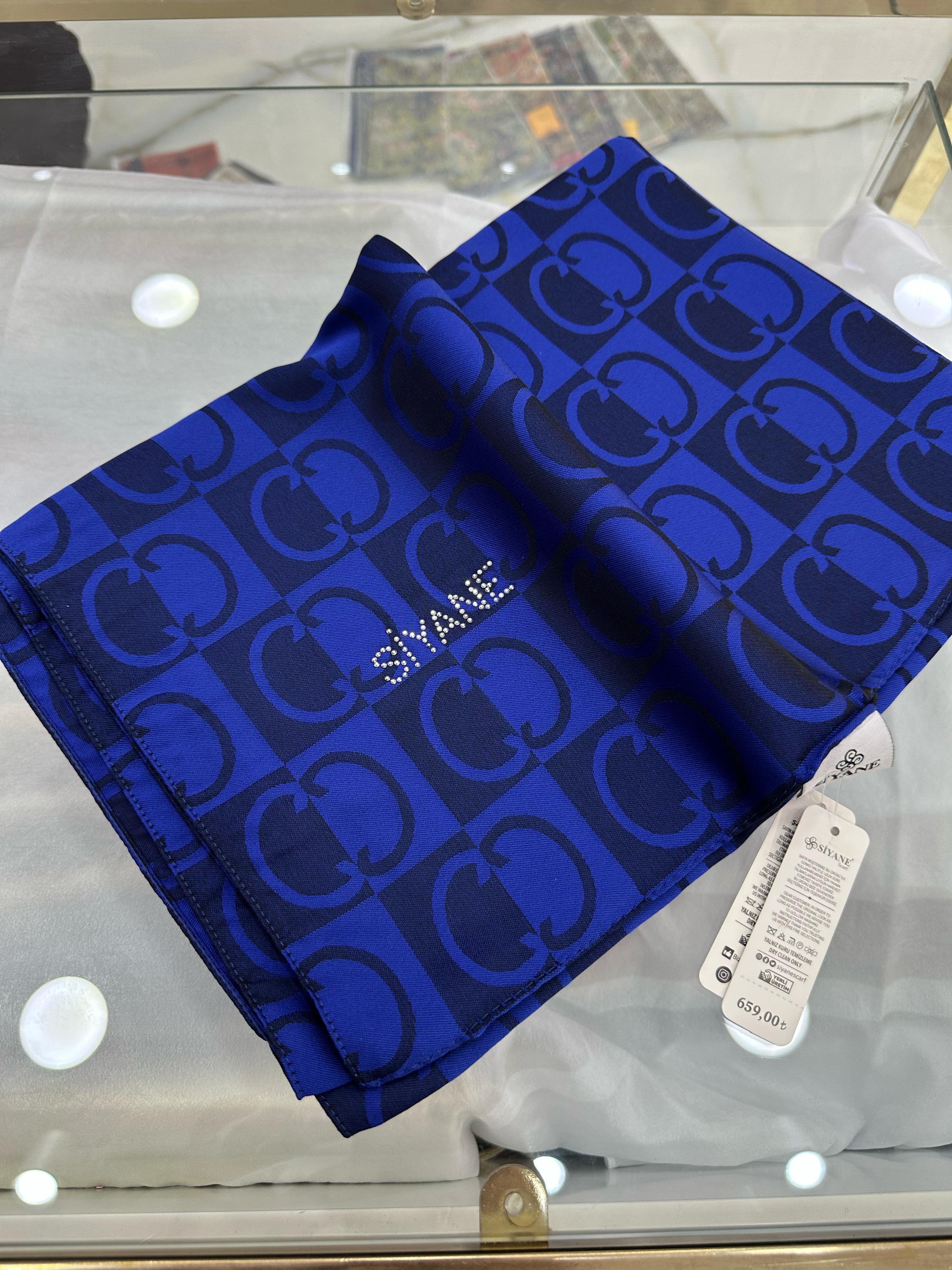 Siyane Jakarlı Şal Saks Rengi