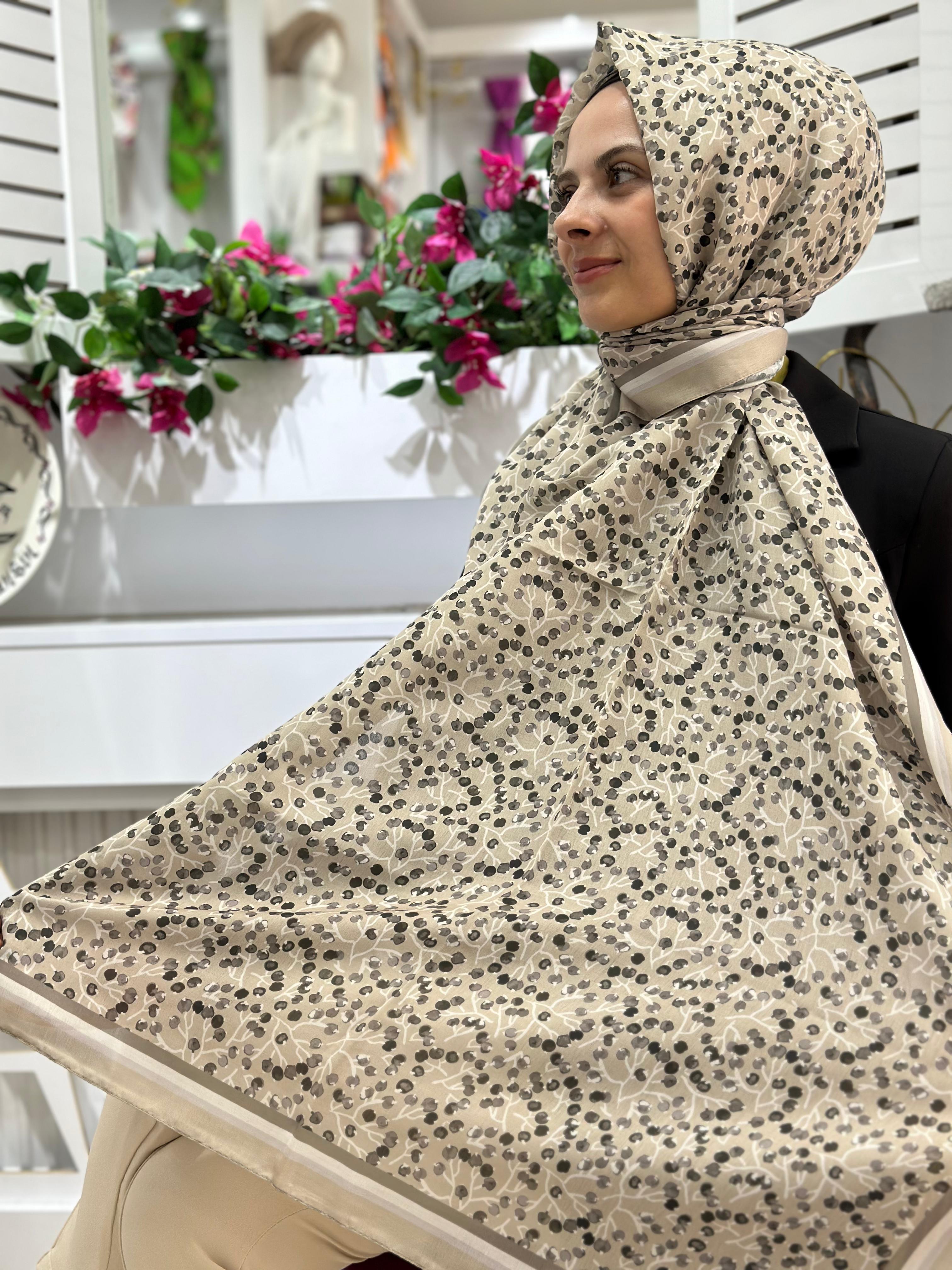 Siyane Kızılcık Şerbeti Vual Şal Bej Rengi