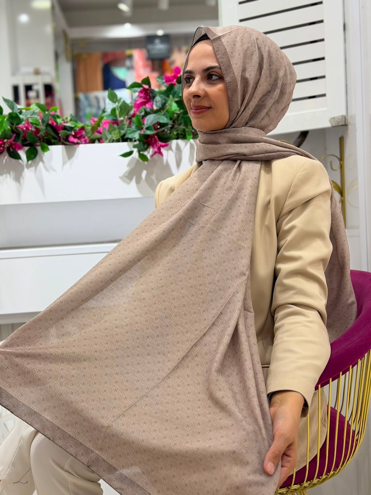Siyane Logolu Desenli Şal 08