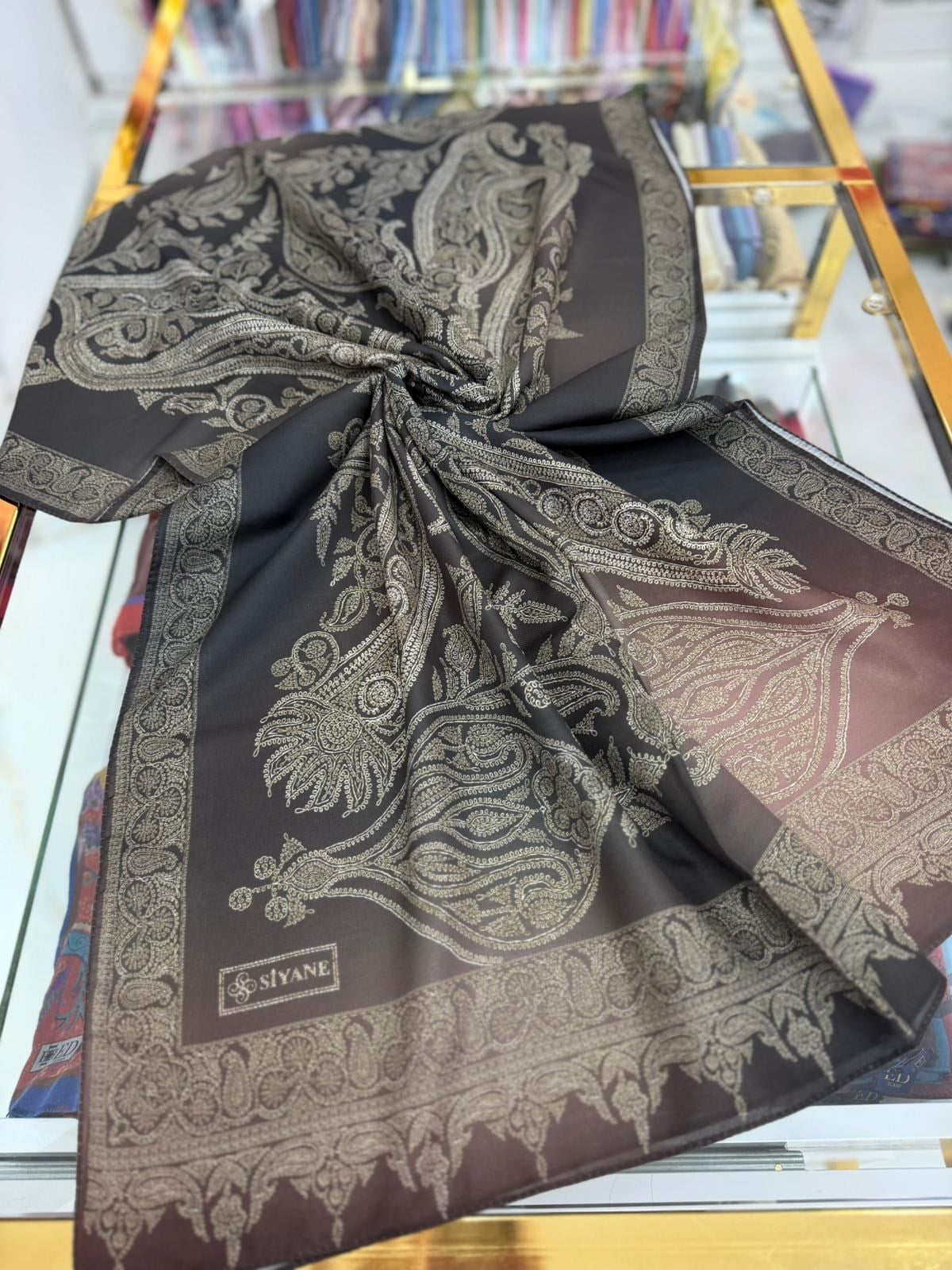 Siyane Motif Renk Geçişli Şal 14