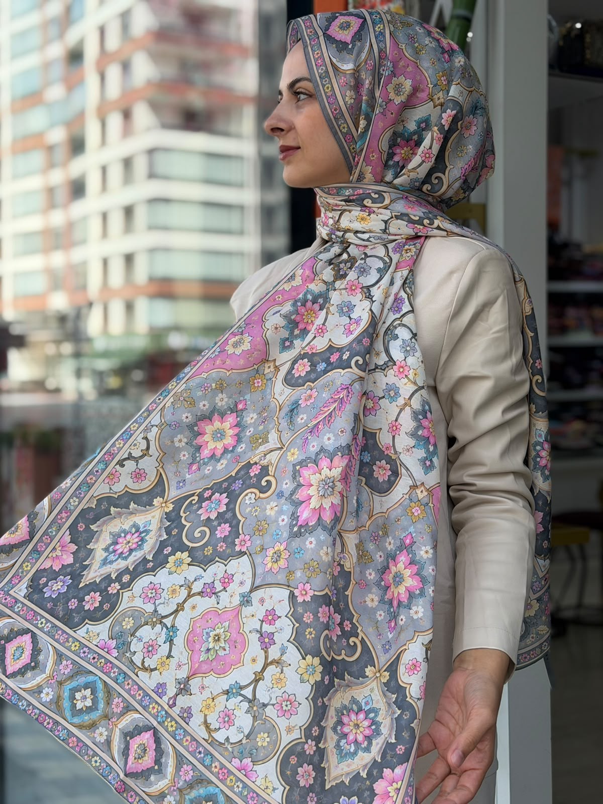 Siyane Nakkaş Desen Soft Şal 02