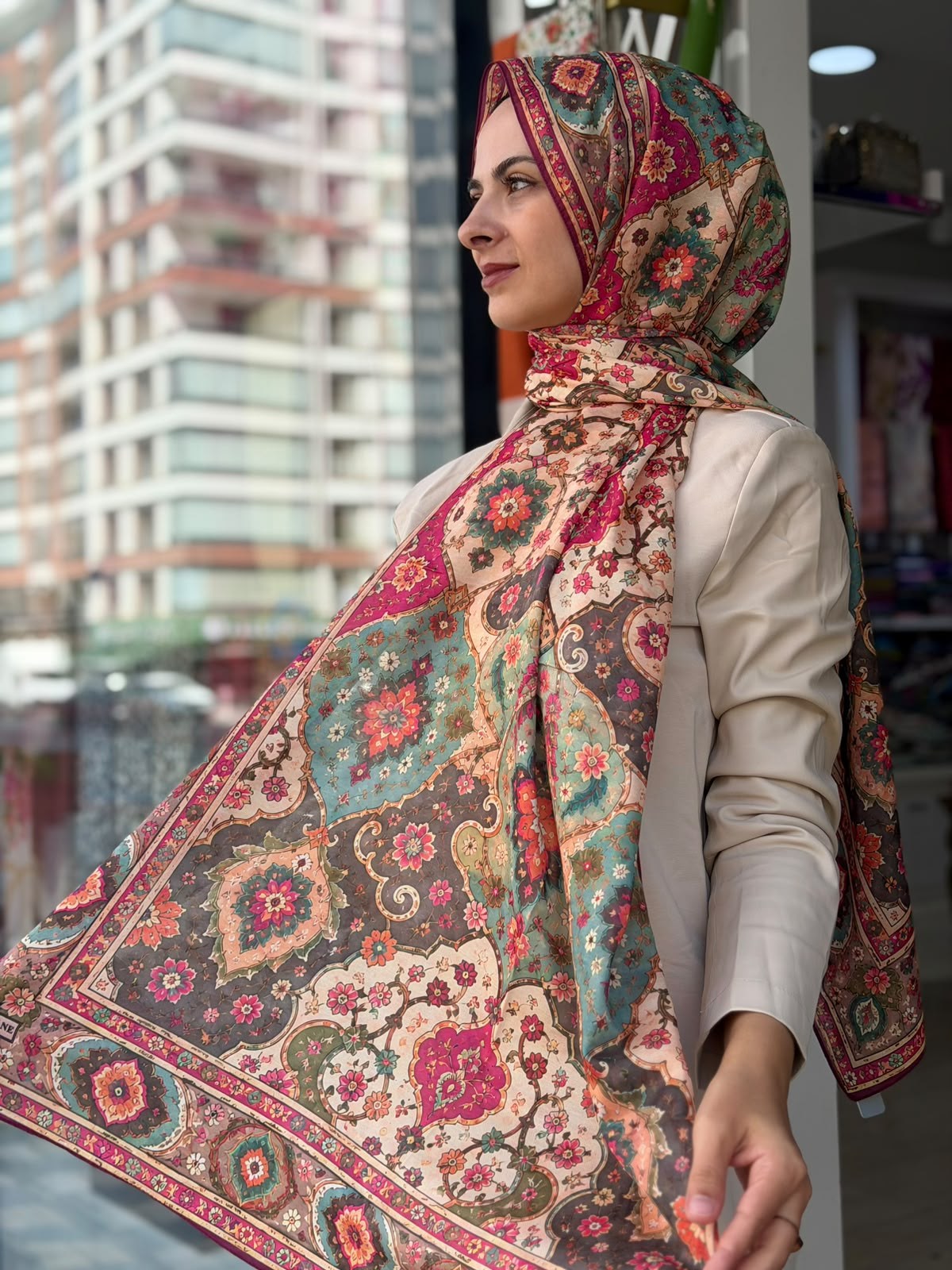 Siyane Nakkaş Desen Soft Şal 04