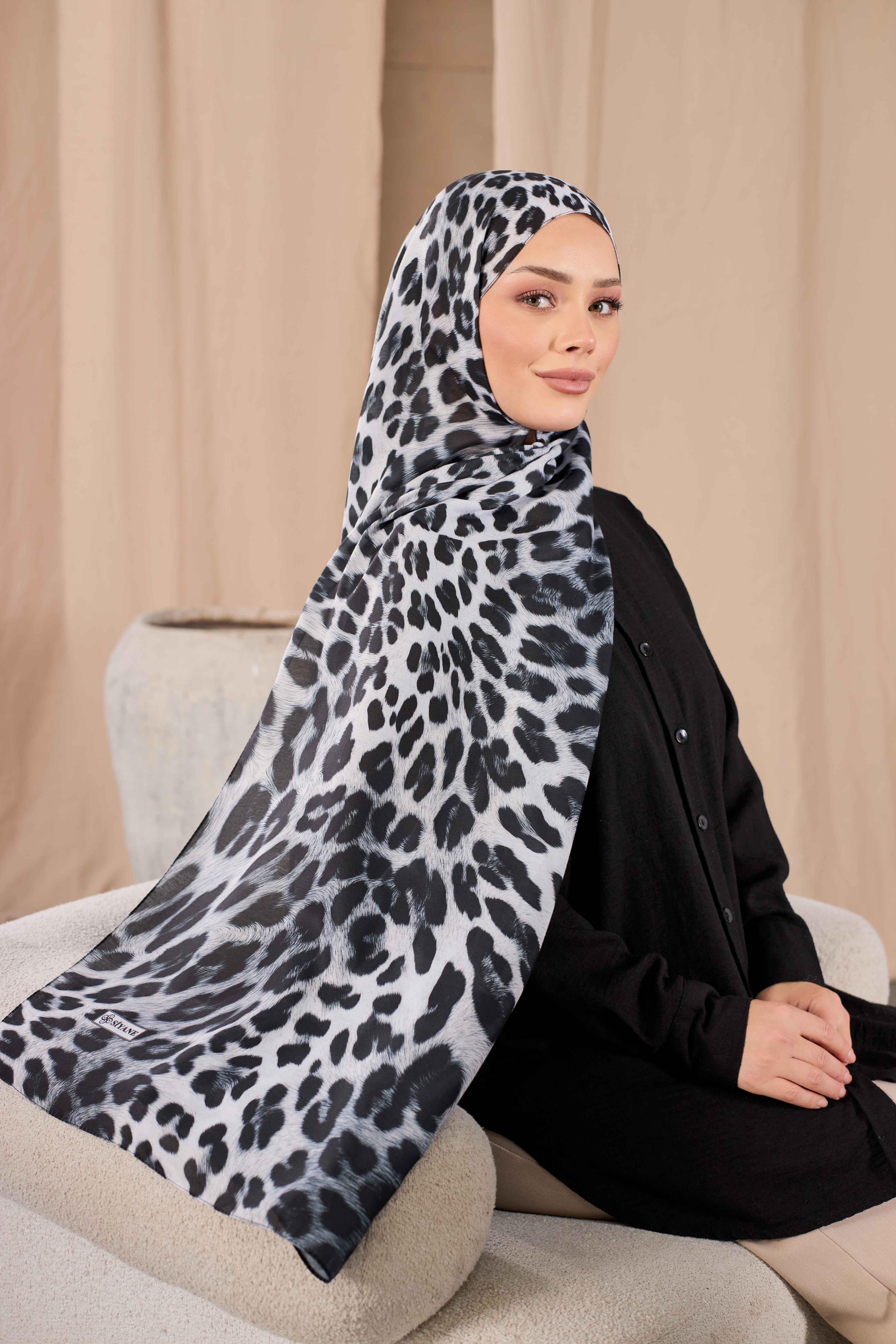 Siyane Siyane Leopar Desenli Şal Gri Rengi