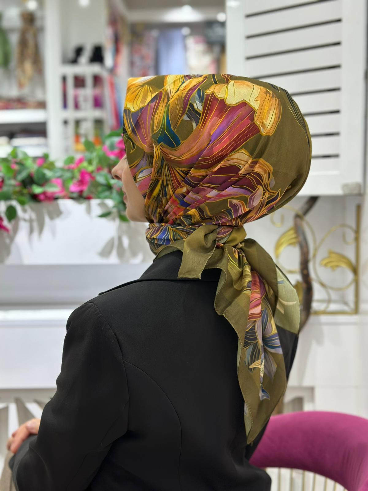 Siyane Zambak Eşarp 02