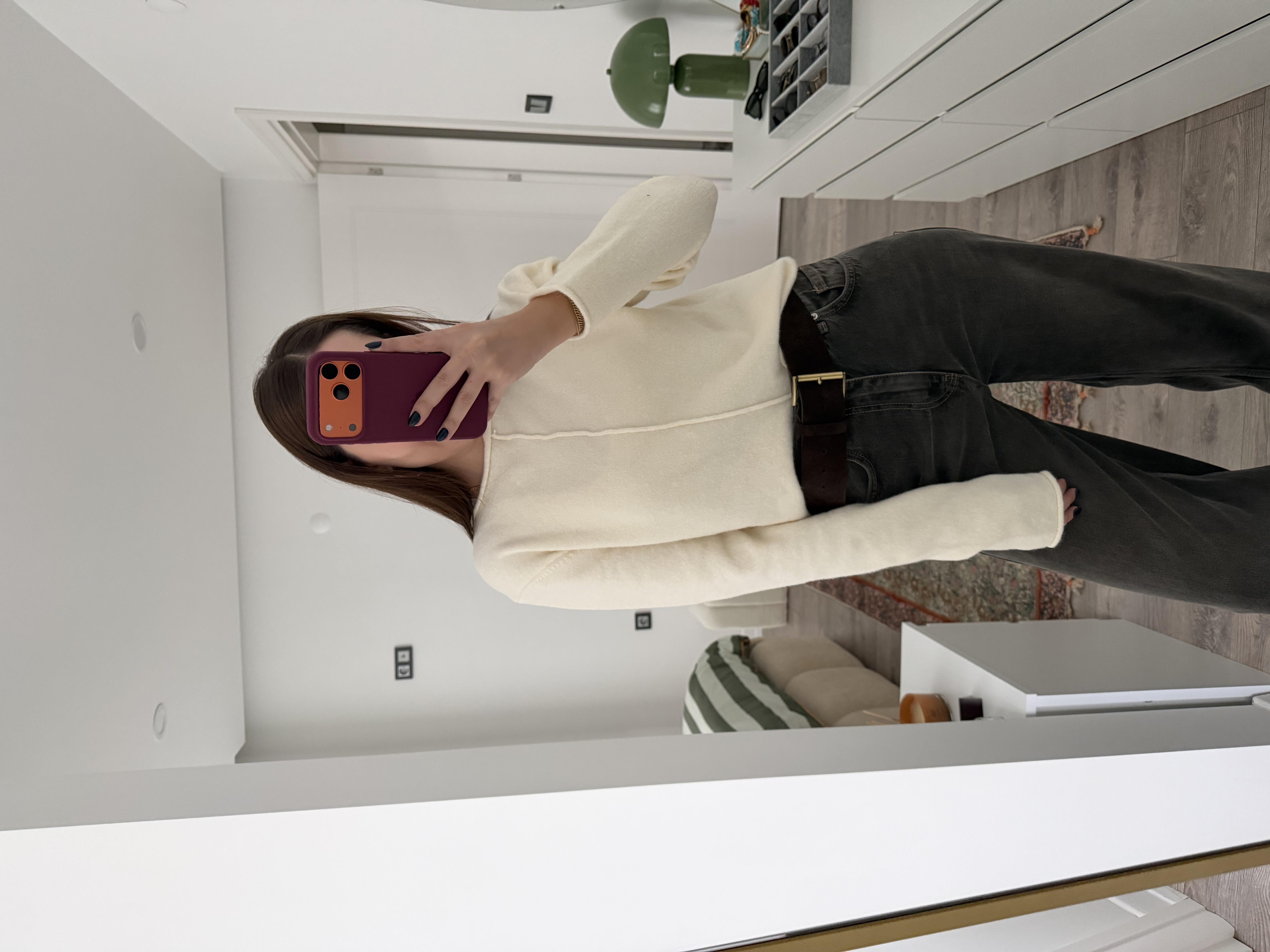 Dilvin Dikişli Ekru Kazak