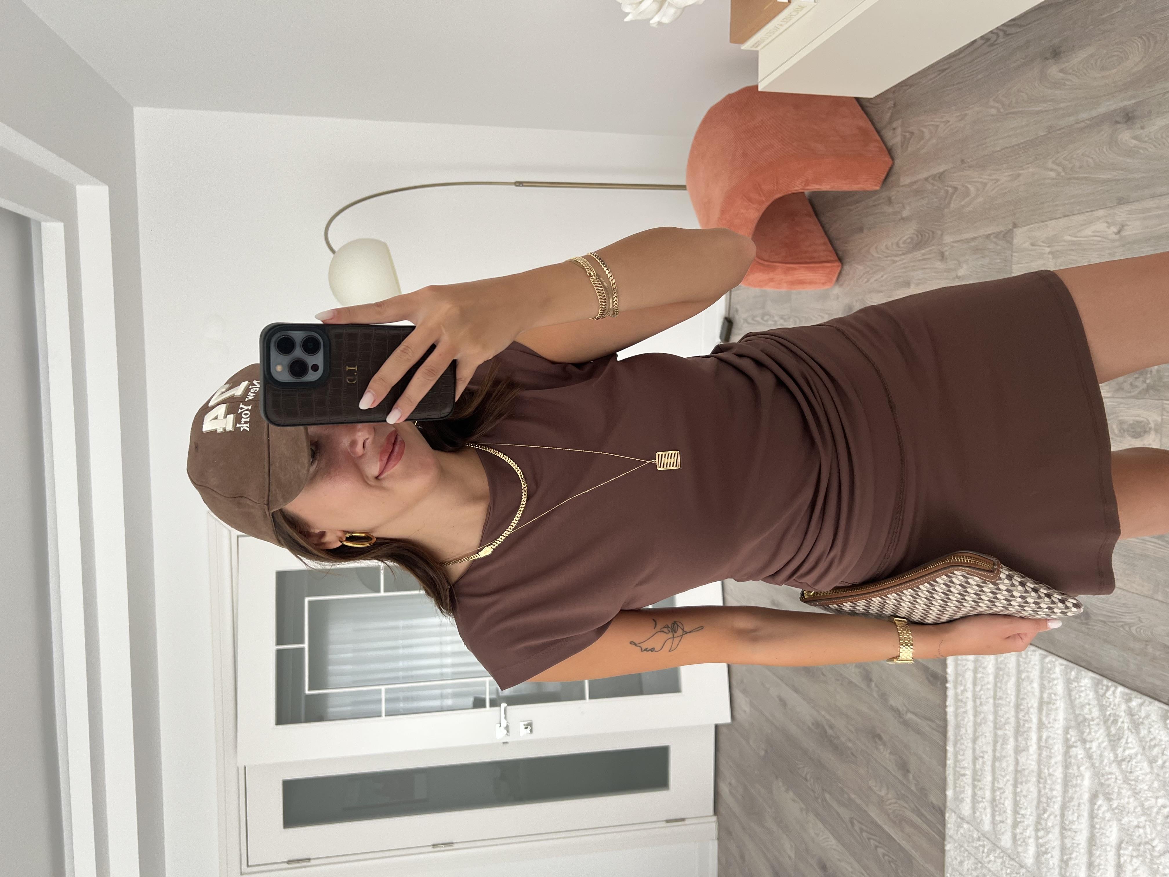 Kahve İçi Şortlu Spor Takım