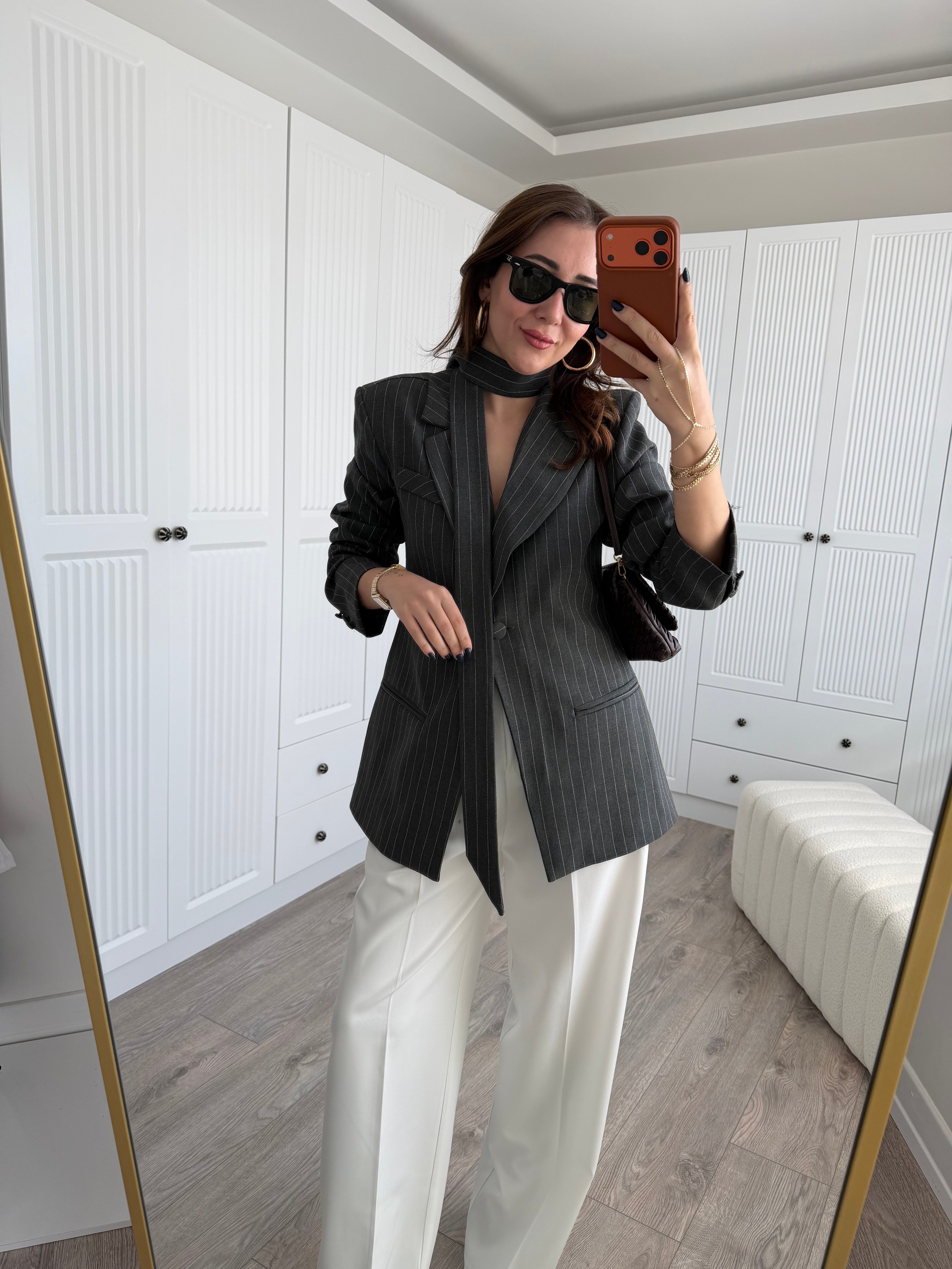 Marka Model Fularlı Çizgili Antrasit Blazer Ceket 