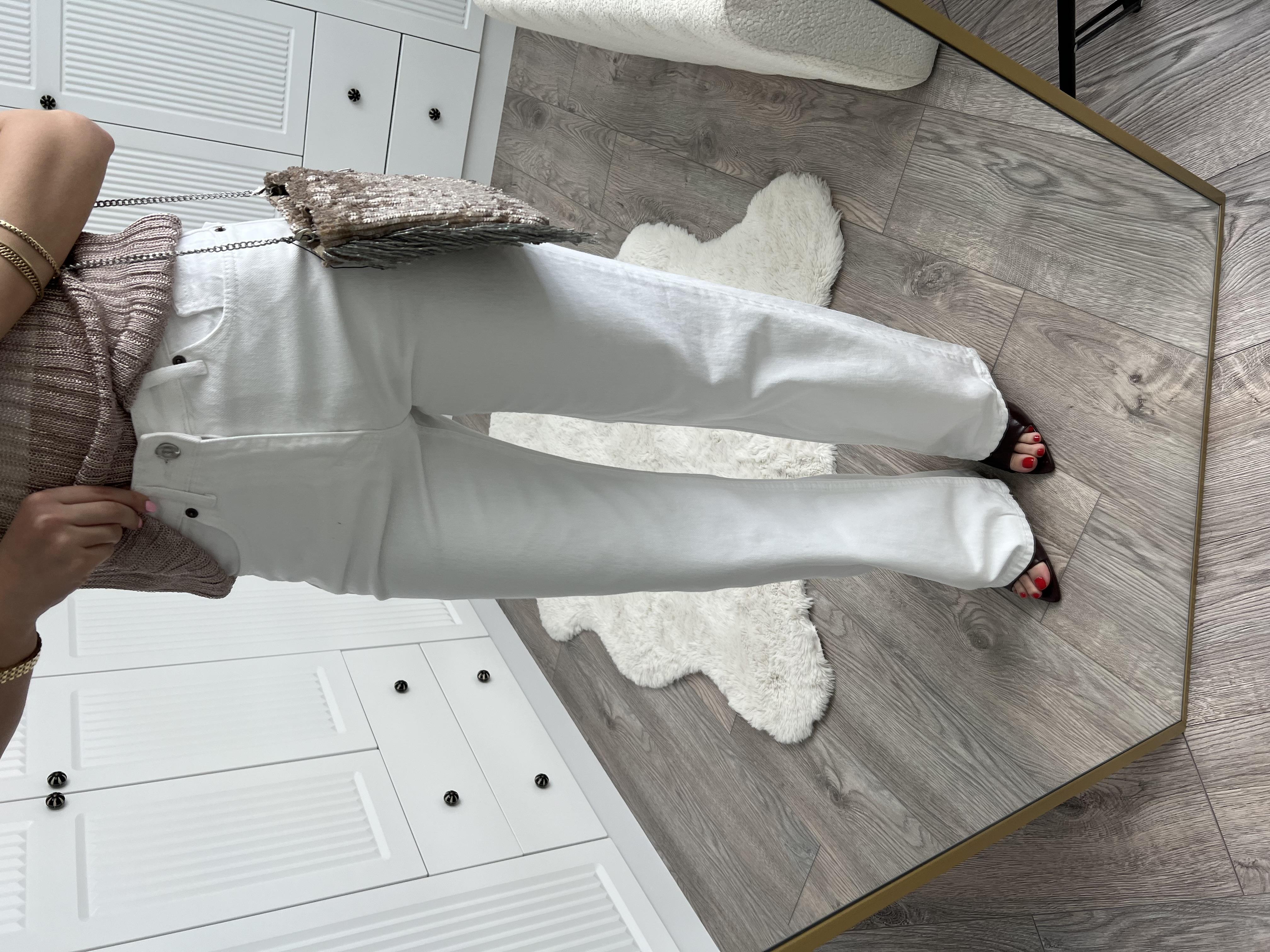 ZR Etiketli Beyaz Straight Jean