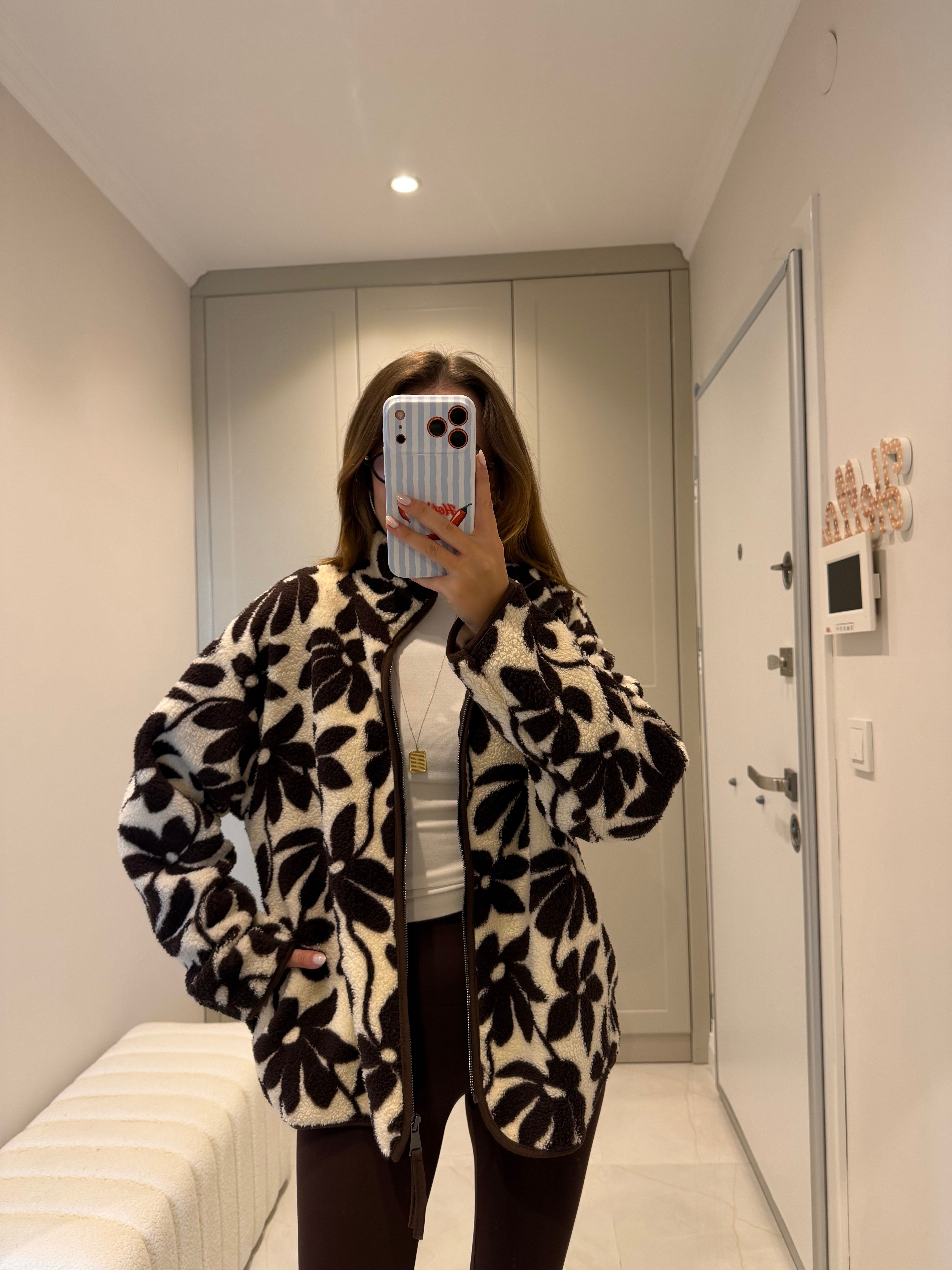 Kahve Çiçekli Polar Fermuarlı Ceket