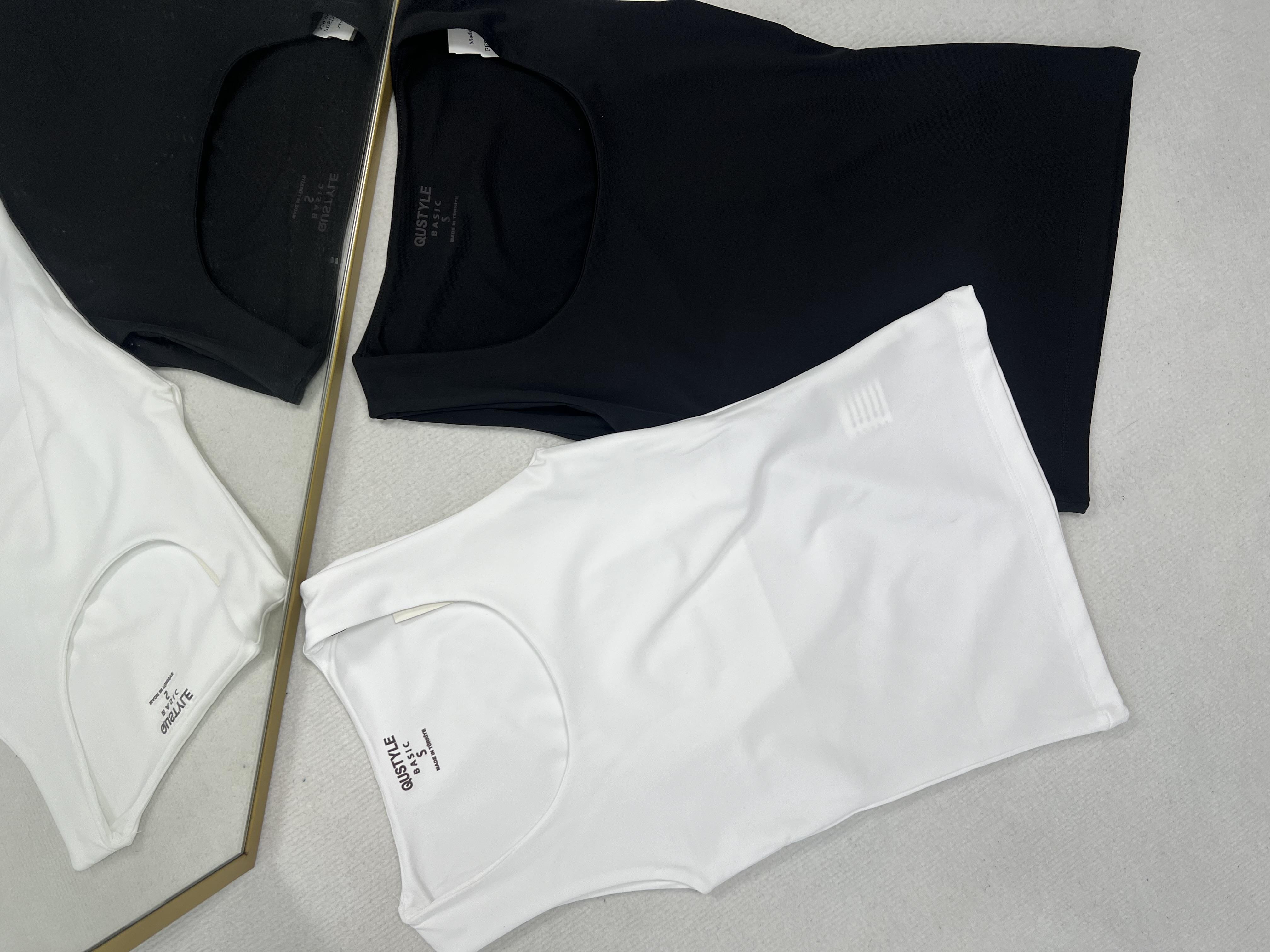 Kalın Askılı Havuz Yaka Siyah Atlet