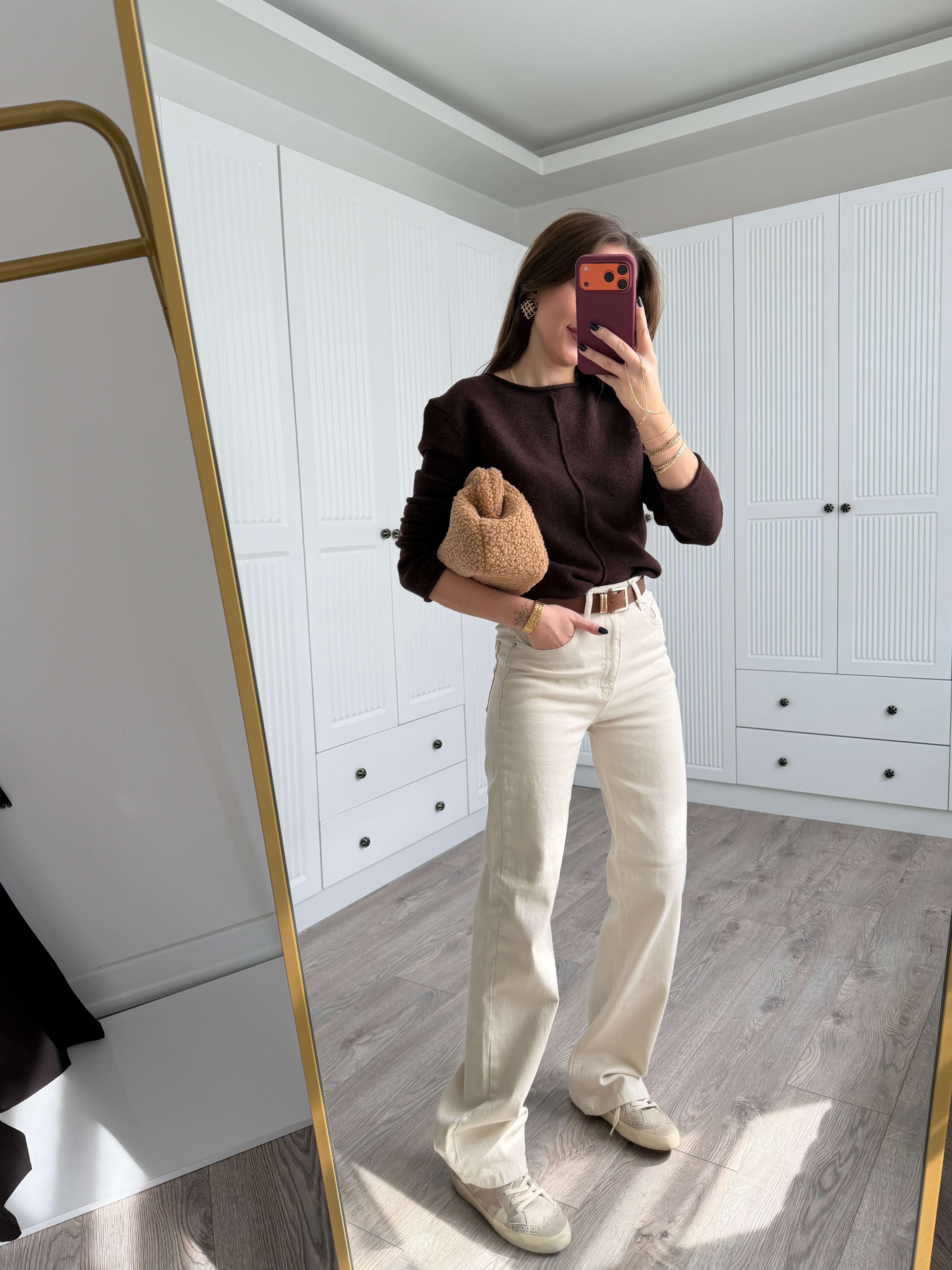 Kemerli Krem Straight Likralı Jean