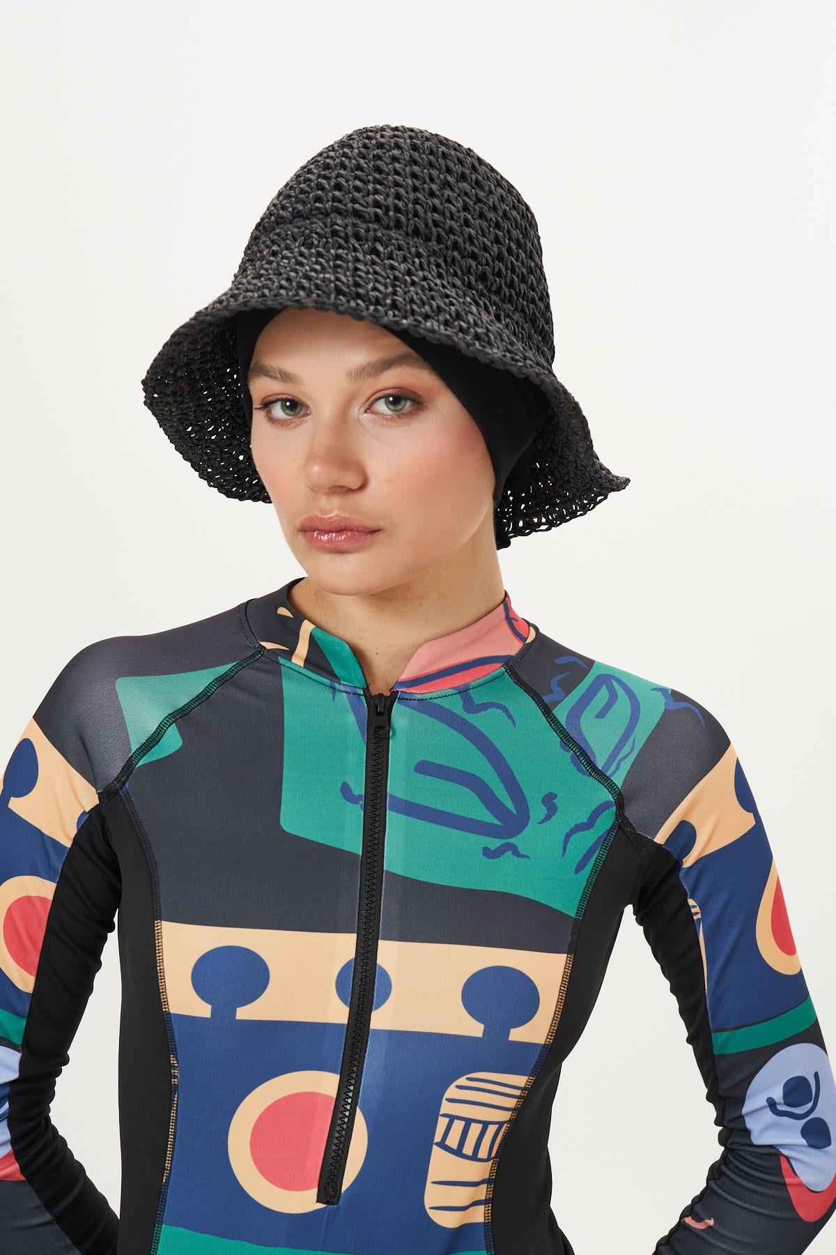 El Örgü Hasır Şapka Siyah