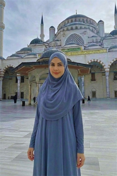 Hazır Şallı Tek Parça Namaz Elbisesi İndigo