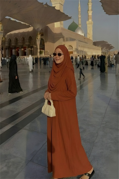 Hazır Şallı Tek Parça Namaz Elbisesi Kiremit