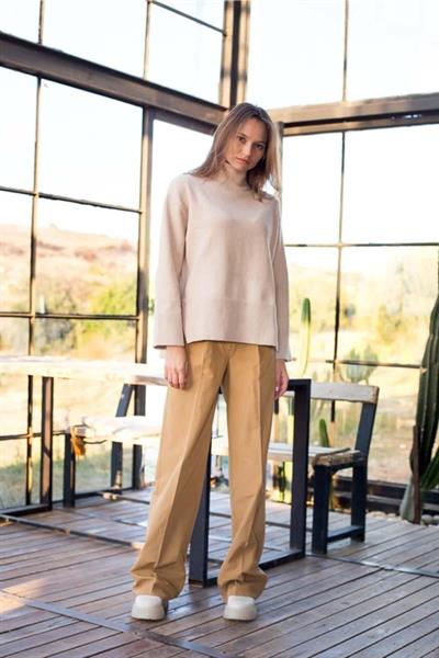 Woman Pleated Long Trousers Camel