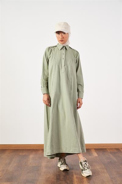 Oversize Kuşaklı Yaka Düğmeli Uzun Denim Tesettür Elbise Çağla