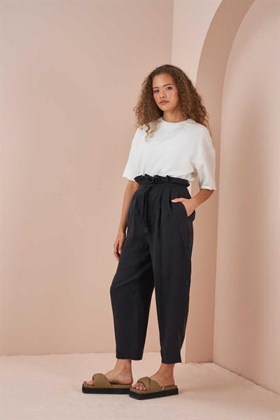 Paperbag Linen Trousers Black