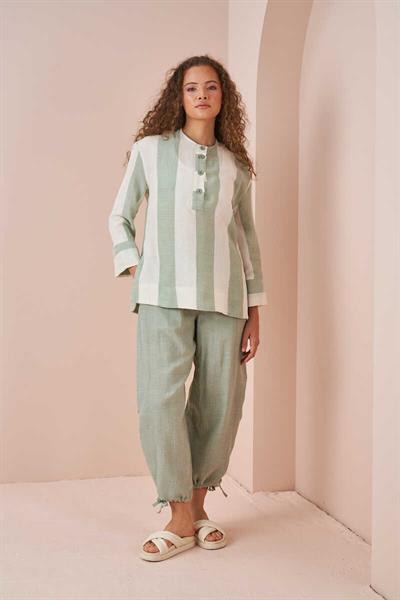 Yanları Yırtmaçlı Müslin Kalın Çizgili Tunik Yeşil