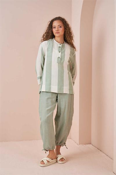 Yanları Yırtmaçlı Müslin Kalın Çizgili Tunik Yeşil