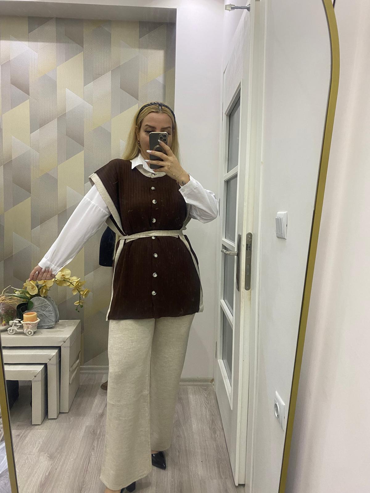 Bağlama Detay Yelekli Triko İkili Takım Kahverengi