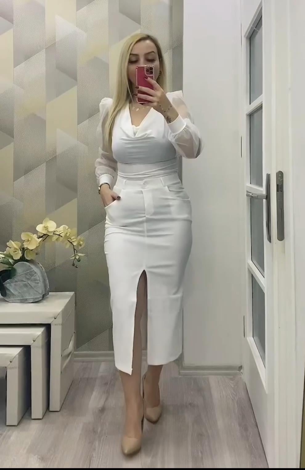 Likralı Yırtmaç Detay Kalem Etek Beyaz