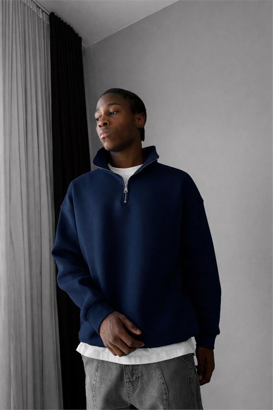 Basic Yarım Zip Fermuarlı Sweatshirt