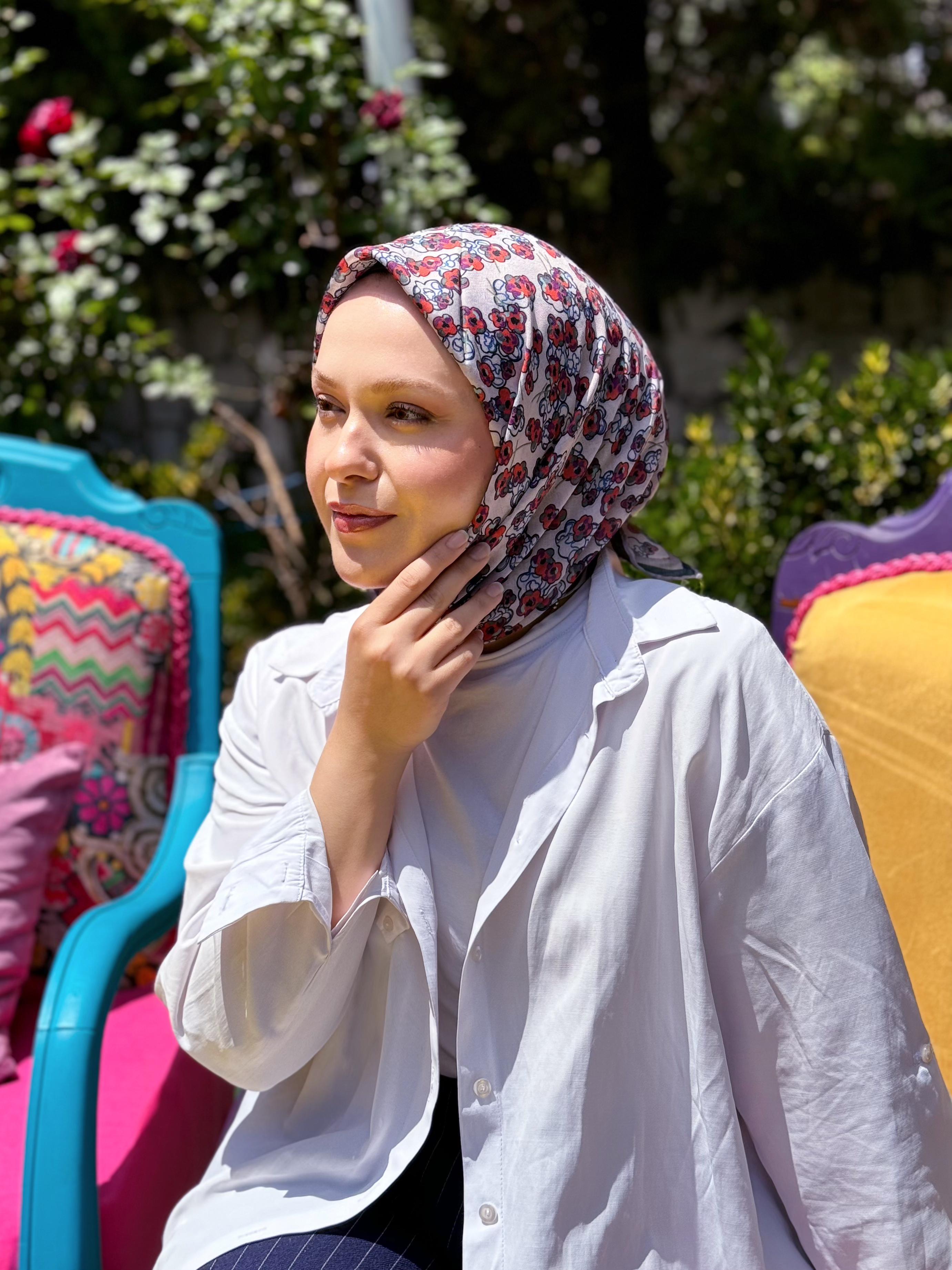 Locella Nilüfer Eşarp