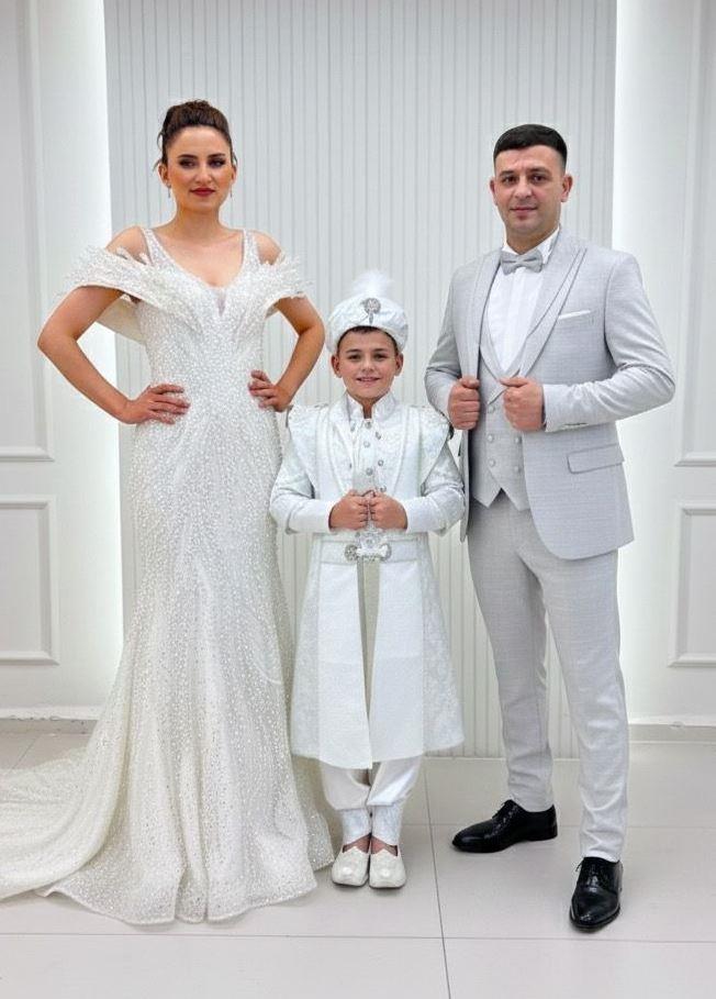 Kolları Kayık İncili Dantelli Özel Tasarım Beyaz Kaftan Gri Damatlıklı Kombin Set 160