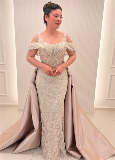 Taş Rengi Demonte Pelerinli Yakası İncili Dantelli Abiye Elbise
