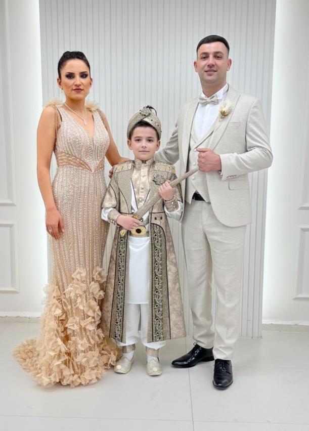 Beli Transparan Etekleri Üç Boyut Çiçekli Abiye Gold Kaftan Krem Damatlıklı Kombin Set 179