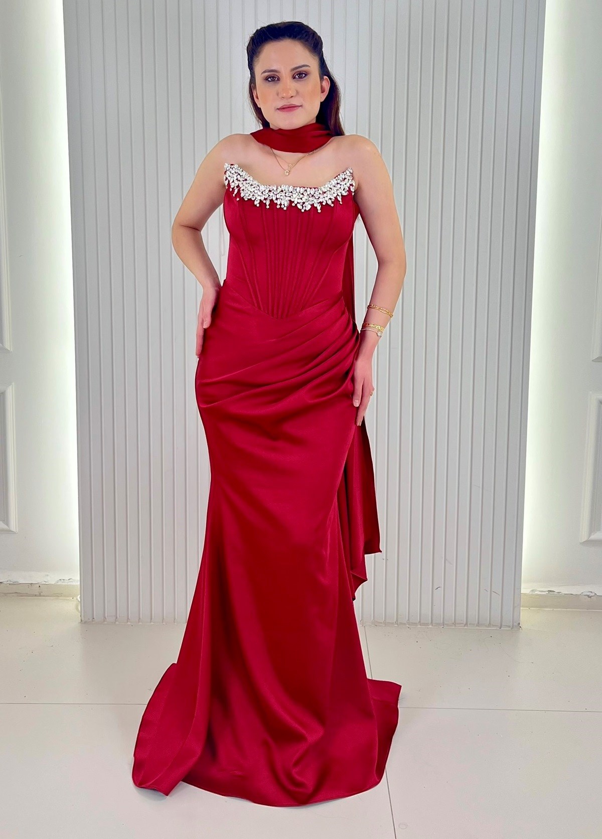Bordo Straplez Taşlı Korseli Saten Balık Abiye