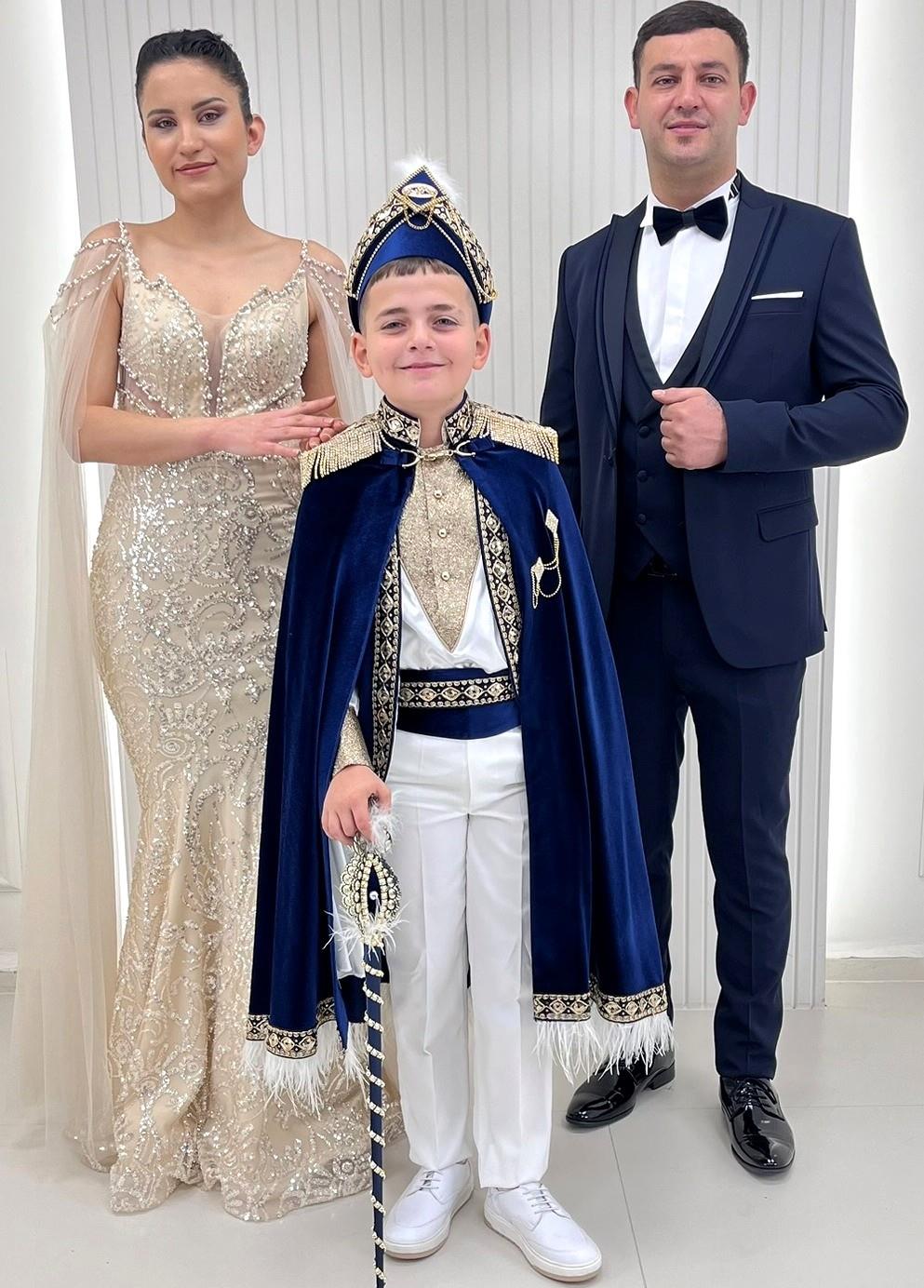 Kolları Pelerinli İnci İşlemeli Pul Motifli Abiye Elbiseli Apoletli Pelerinli Damatlıklı Kombin Set 102