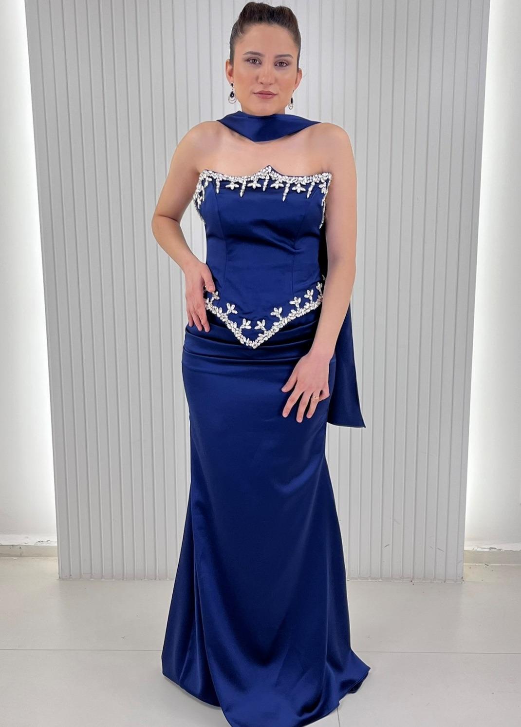 Lacivert Straplez Kristal Taş İşlemeli Peplum Kesim Uzun Saten Abiye