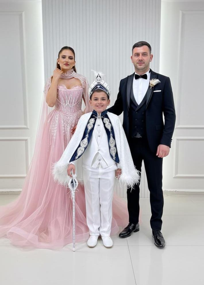 Pembe İncili Dantel Aplikli A Kesim Abiye Beyaz Pelerin Krem Damatlıklı Kombin Set 190