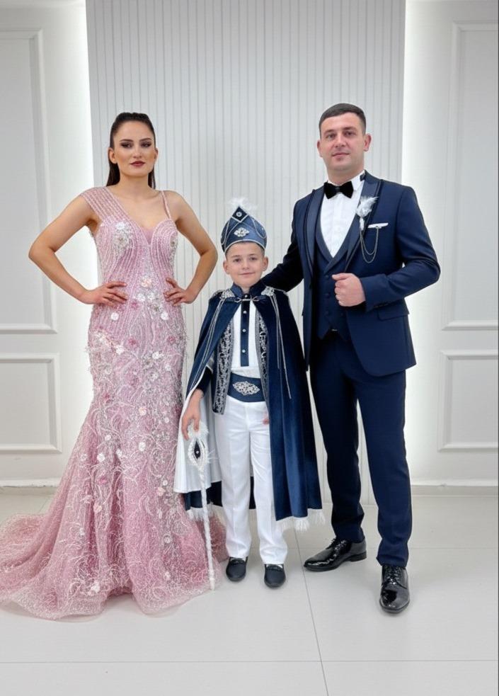 Pembe Özel Tasarım Dantelli Abiye Kadife Pelerin Lacivert Damatlıklı Kombin 200