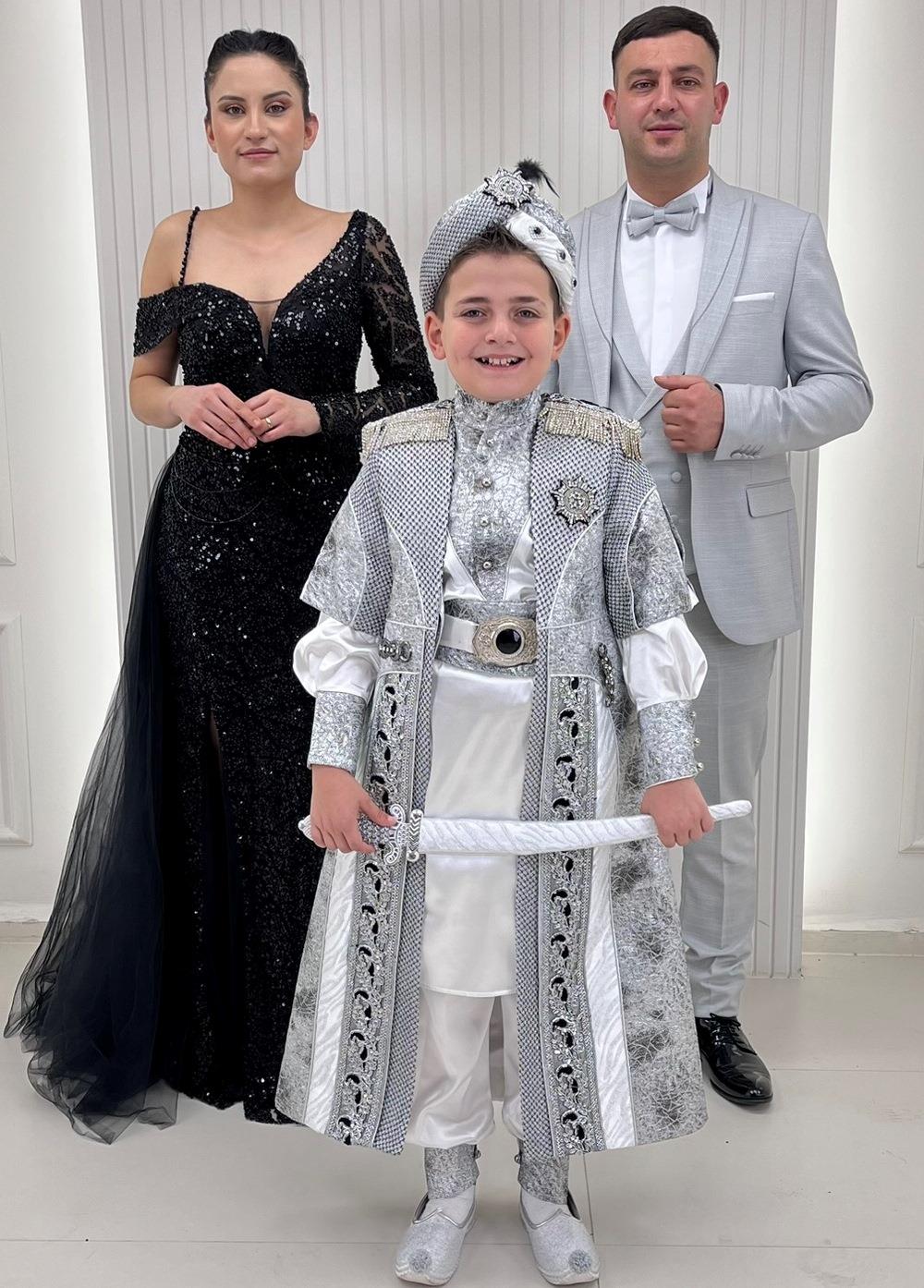Tek Kollu Nakışlı Dantel Abiye Elbiseli Apoletli Gümüş Kaftanlı Damatlıklı Kombin Set 122