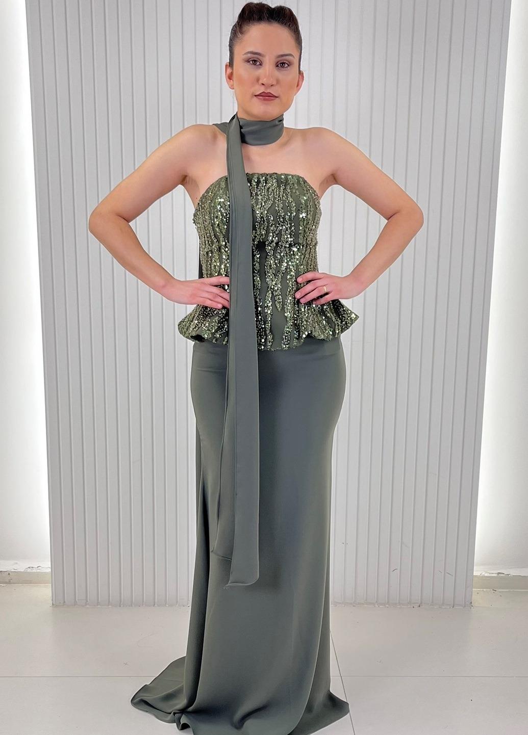 Yeşil Straplez Pul Payet İşlemeli Peplum Kesim Uzun Abiye Elbise 