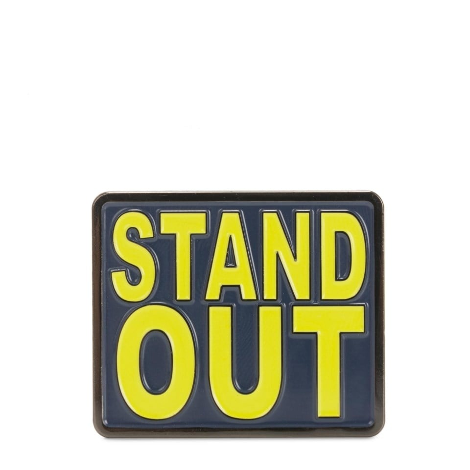 Stand Out Pin Rozet