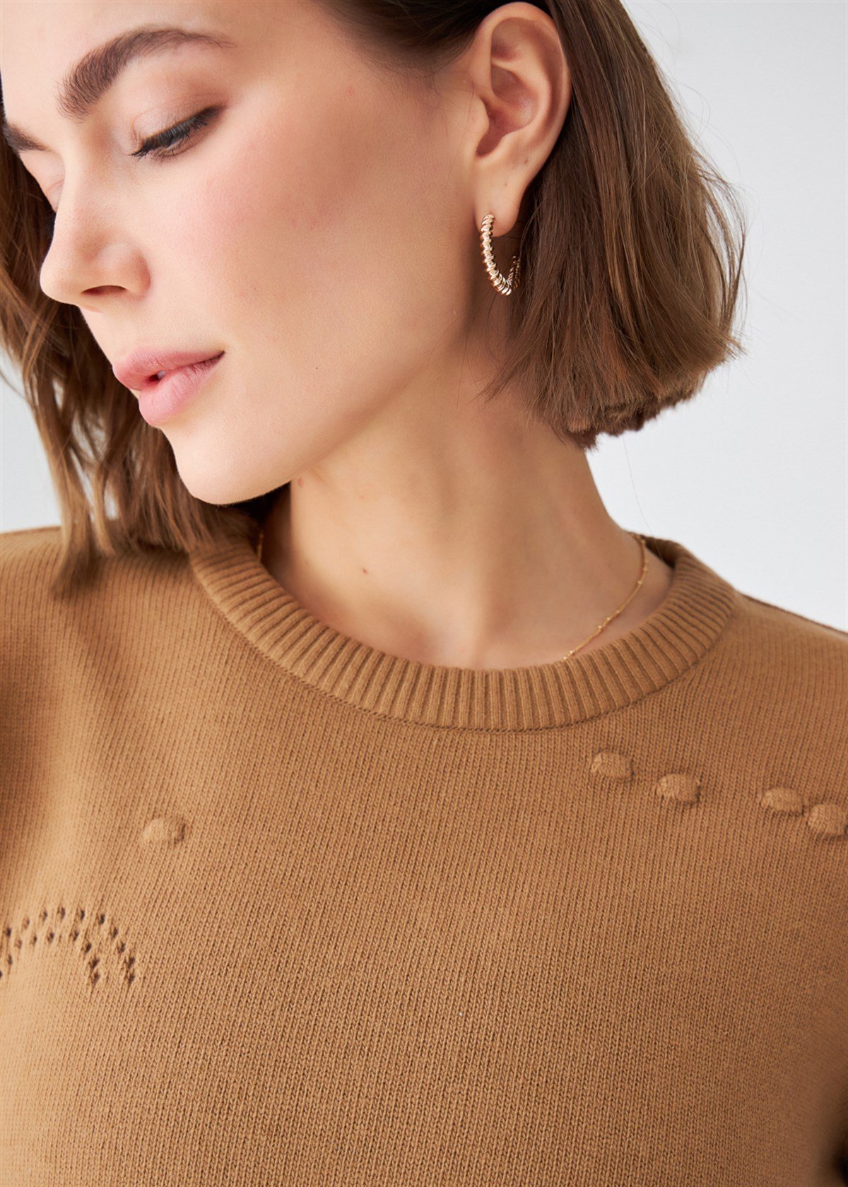Peraluna geprägter durchbrochener Detail Kaschmirmischung O-Ausschnitt Strickpullover - Bild 12 von 36