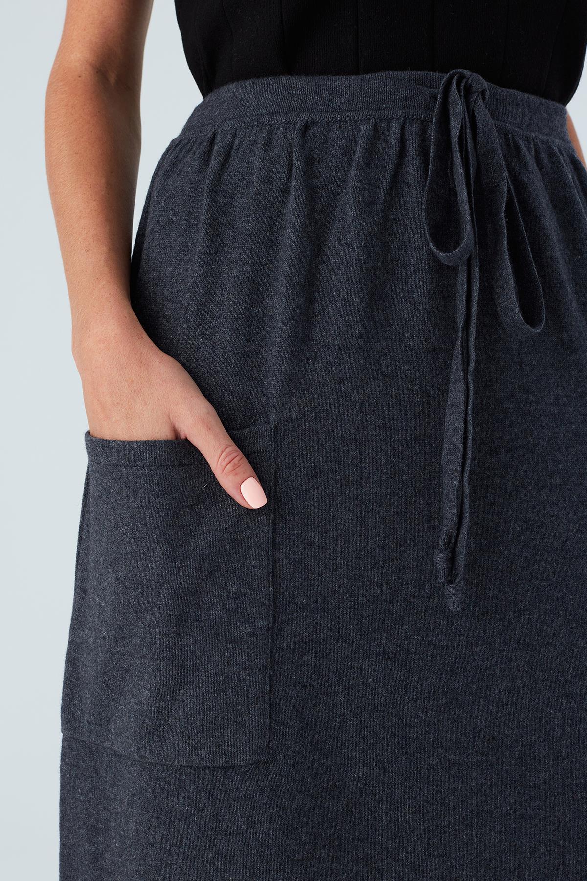 Peraluna Nora Skirt Relaxed Cut, Elastic Waist, Ankle Length Women's Knitwear Sk - Bild 4 von 48