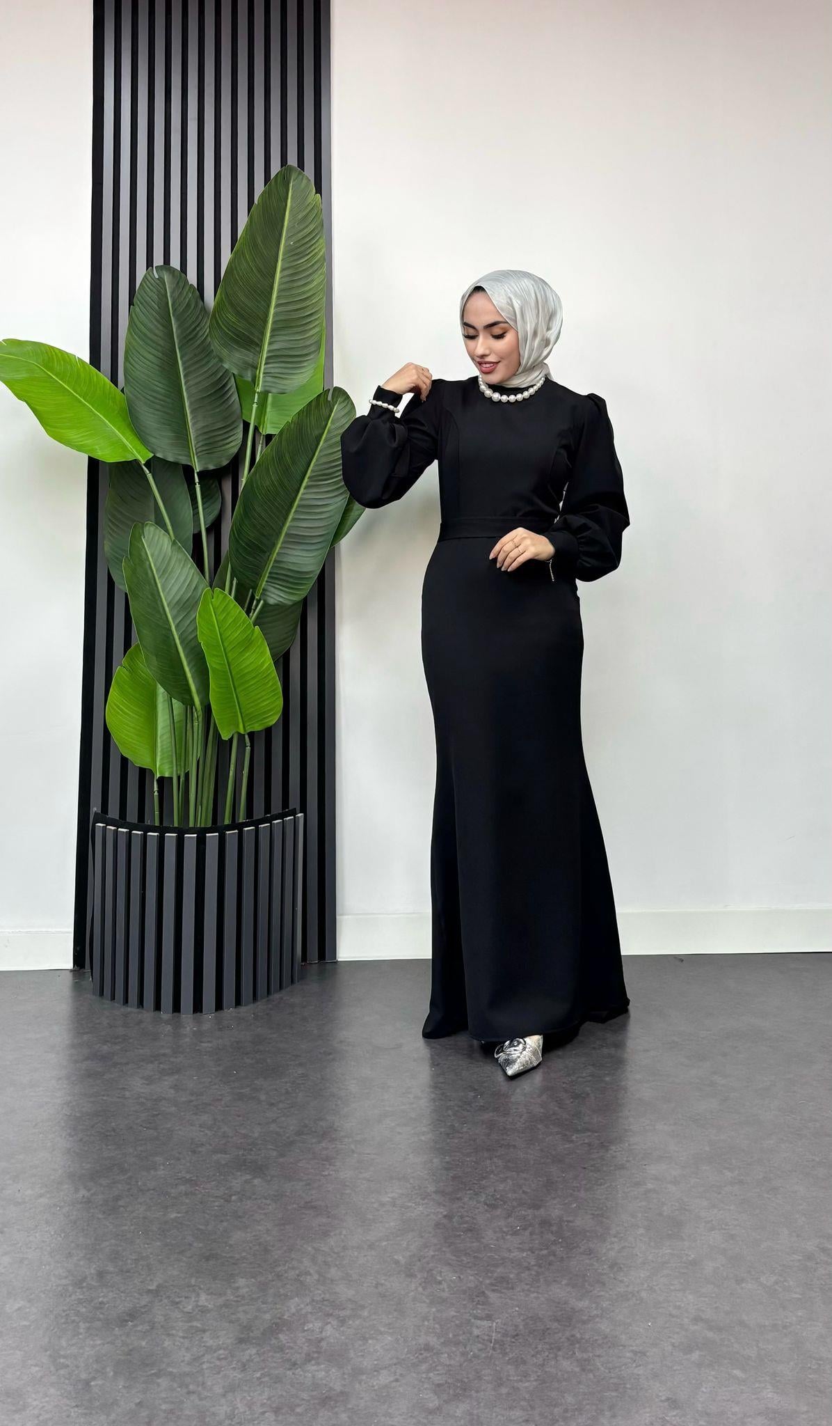 Balık Model Dabıl Krep Tesettür Abiye Siyah