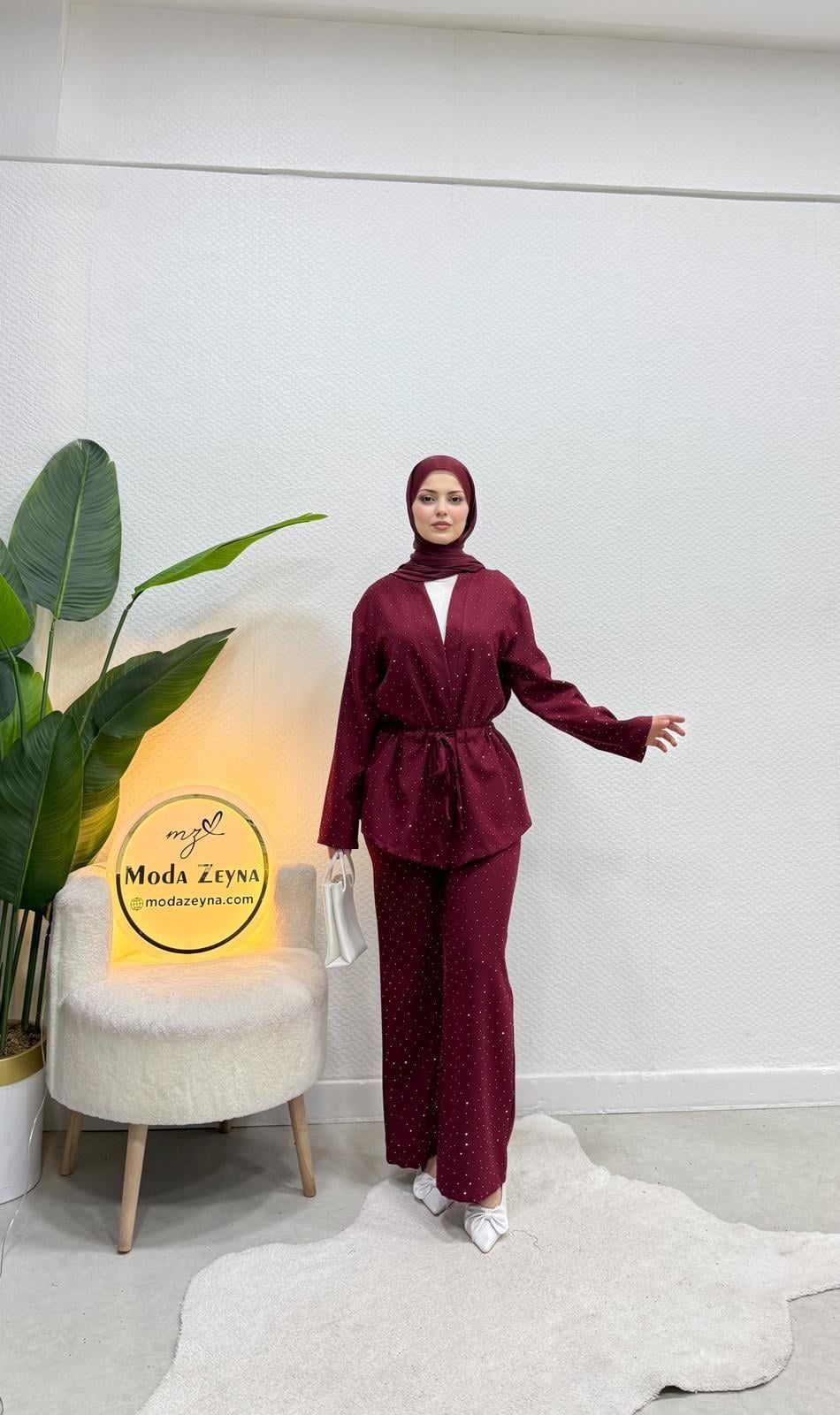 Beli İpli Taşlı Takım Bordo
