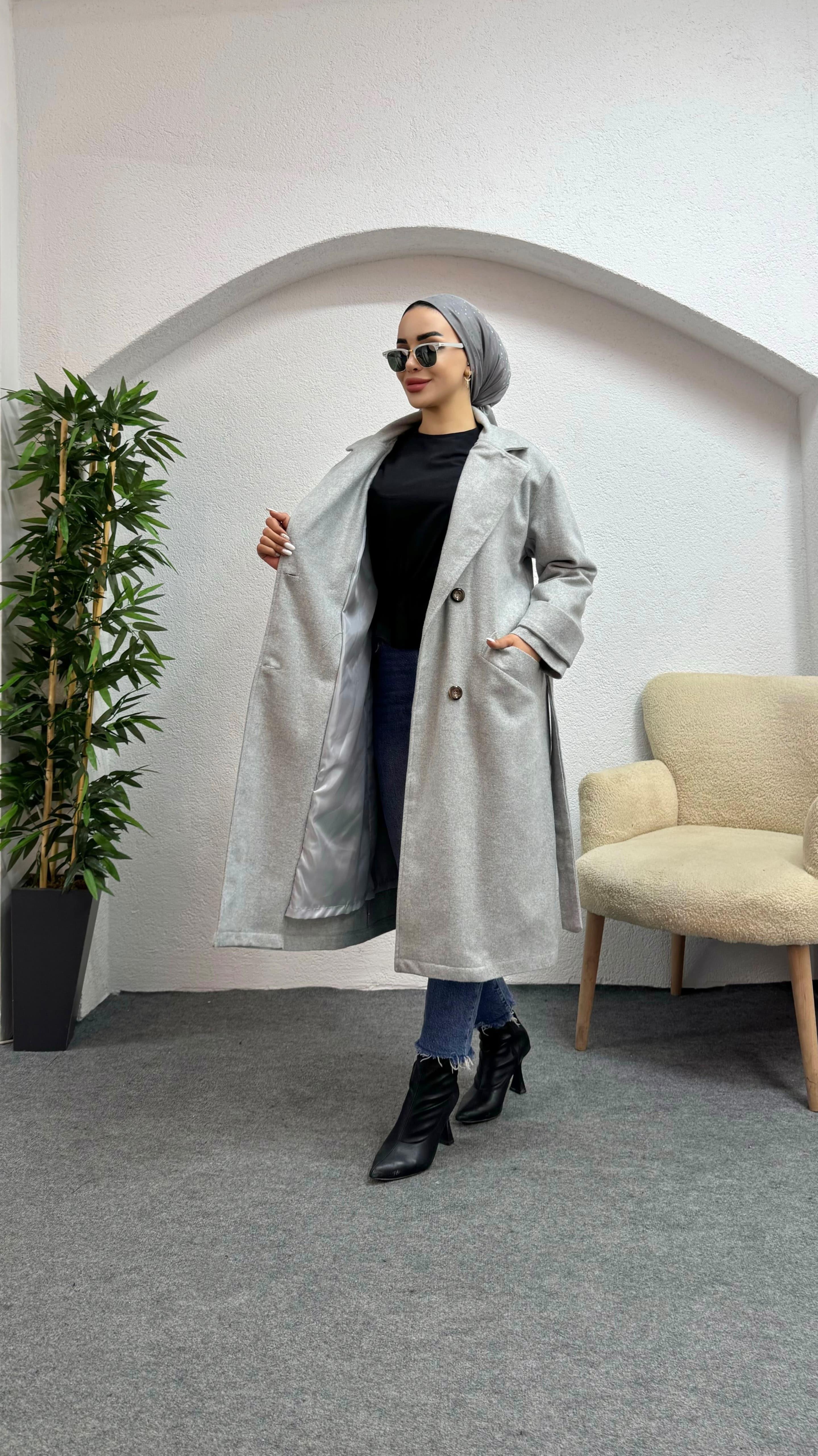 Düğmeli Astarlı Kaşe Beyaz