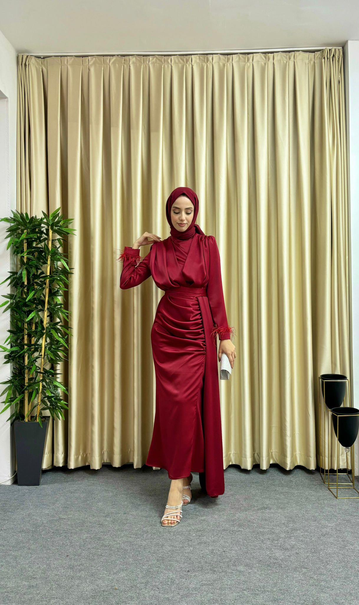 Kuyruklu Saten Abiye Bordo